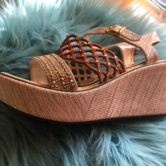 Sandals - Picture 3 of 3